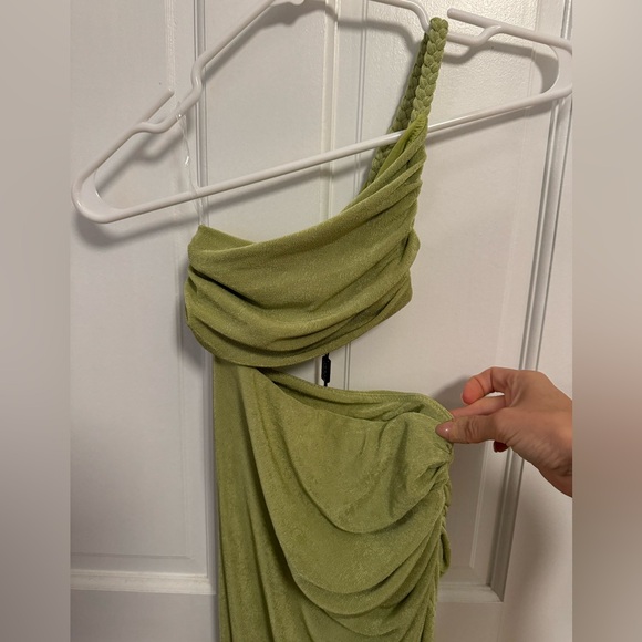 Oh Polly ISHTAR Dress - Picture 2 of 5